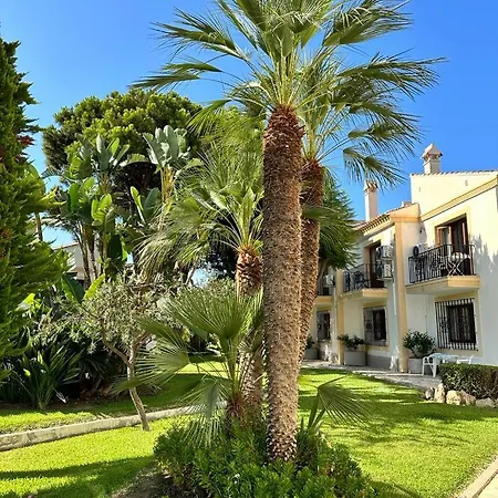 Casa De Familia Coast Apartment